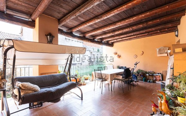 appartamento in vendita a Bosisio Parini