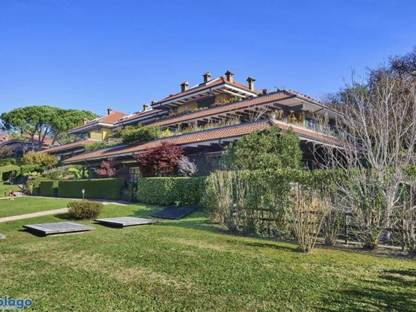 appartamento in vendita a Bosisio Parini