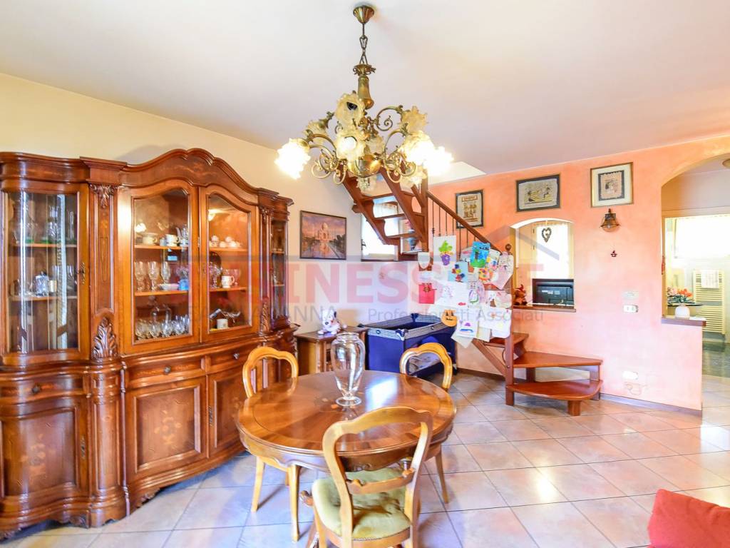 appartamento in vendita a Bosisio Parini