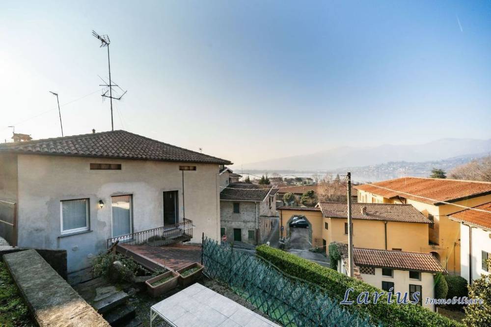 casa indipendente in vendita a Bosisio Parini