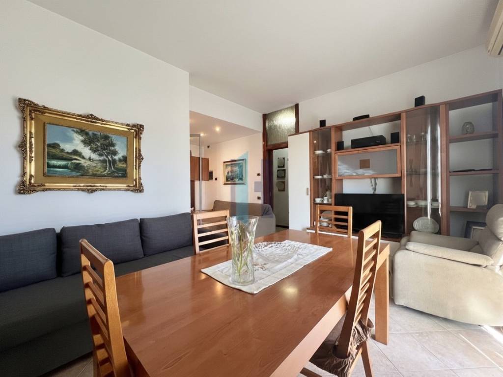 appartamento in vendita a Bosisio Parini