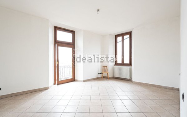 appartamento in vendita a Bosisio Parini