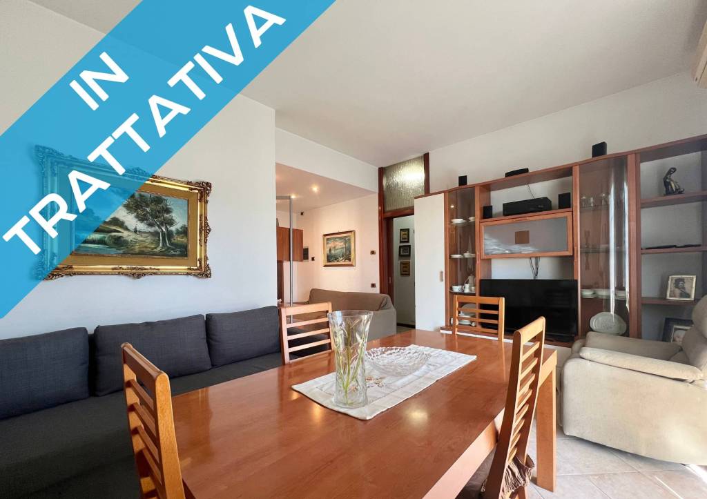 appartamento in vendita a Bosisio Parini