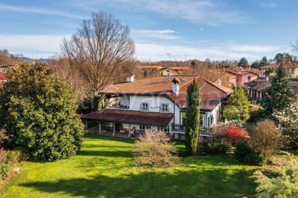 casa indipendente in vendita a Bosisio Parini