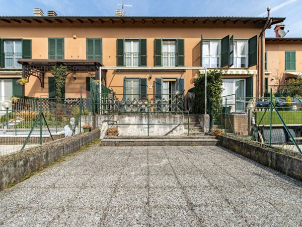 casa indipendente in vendita a Bosisio Parini