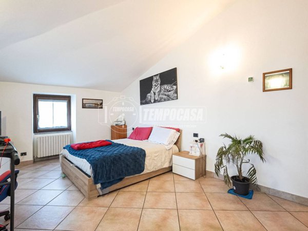 appartamento in vendita a Bosisio Parini