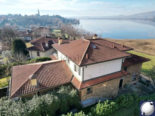 casa indipendente in vendita a Bosisio Parini