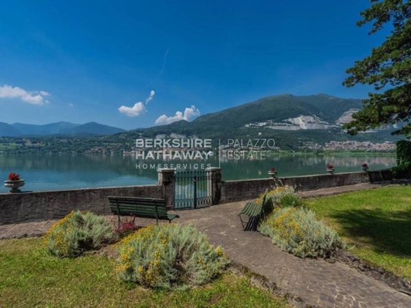 casa indipendente in vendita a Bosisio Parini