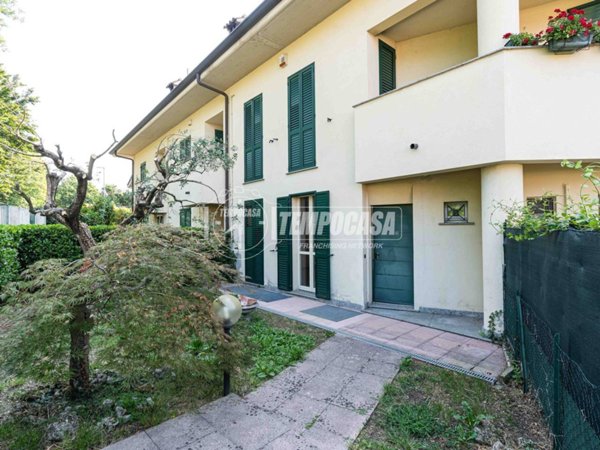 casa indipendente in vendita a Bosisio Parini