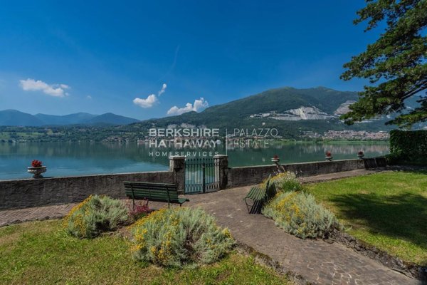 casa indipendente in vendita a Bosisio Parini