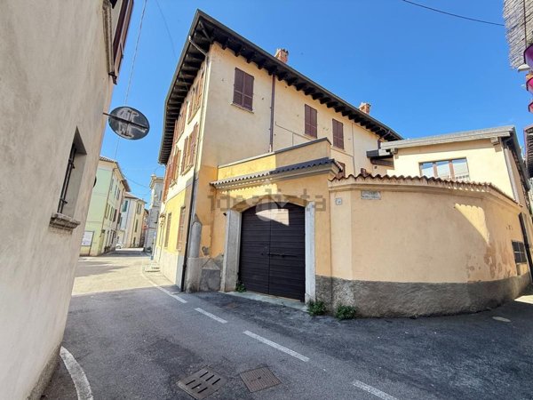 appartamento in vendita a Brivio