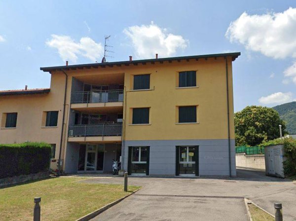 ufficio in vendita a Brivio