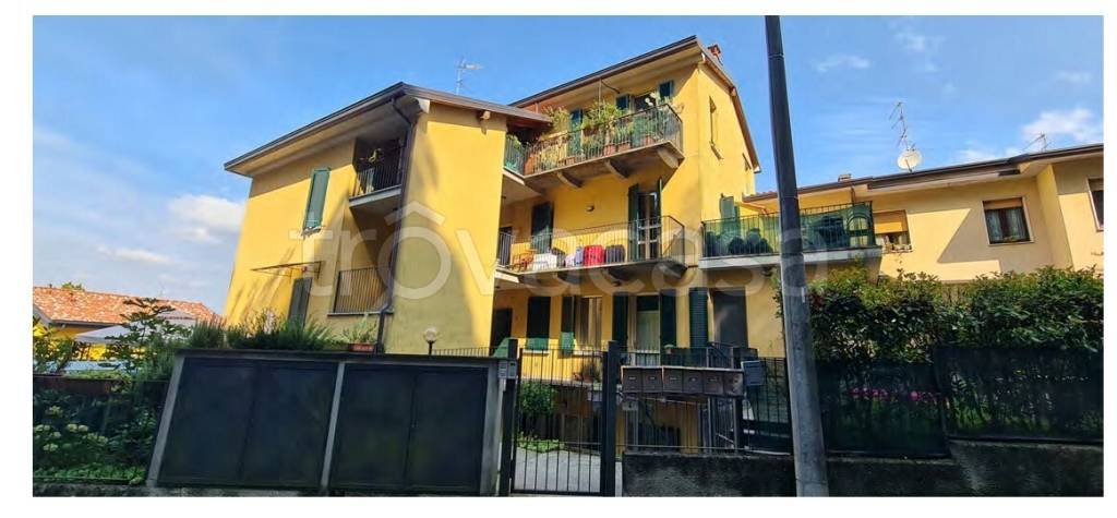 appartamento in vendita a Brivio
