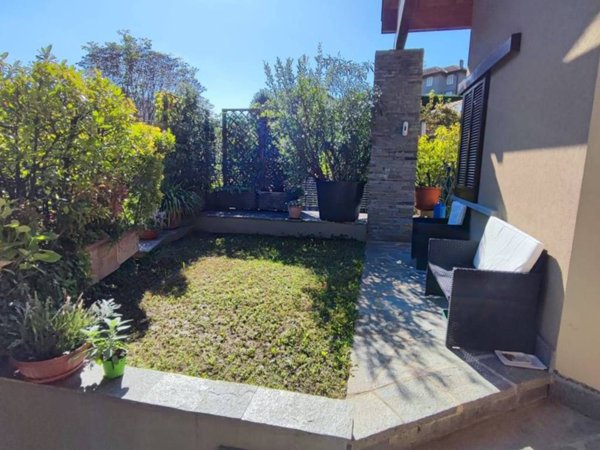 casa indipendente in vendita a Brivio