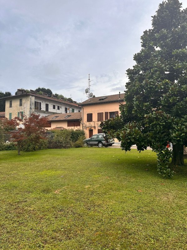 pentavano in vendita a Brivio