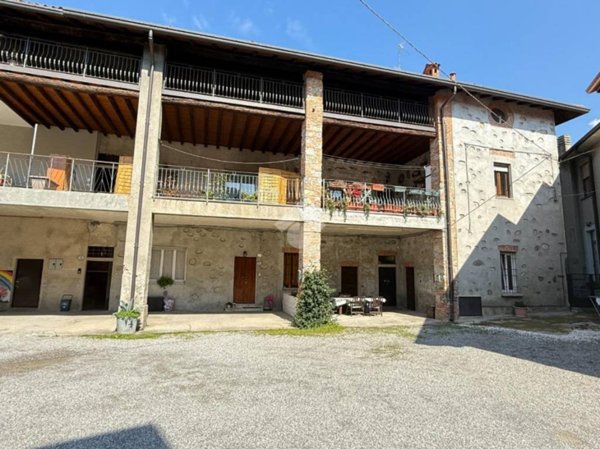 appartamento in vendita a Brivio