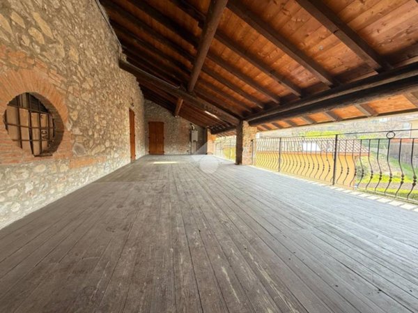 appartamento in vendita a Brivio