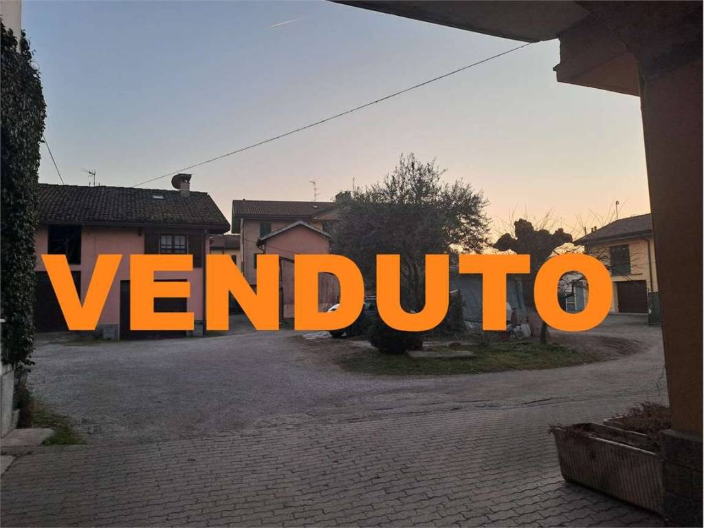appartamento in vendita a Brivio