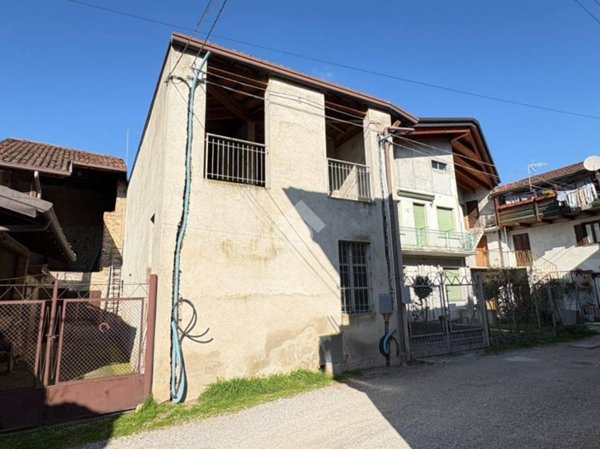 casa indipendente in vendita a Brivio