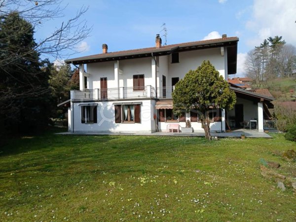 casa indipendente in vendita a Brivio