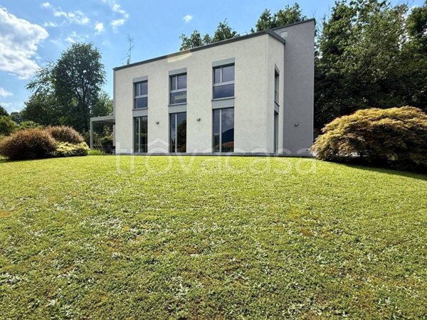 casa indipendente in vendita a Brivio