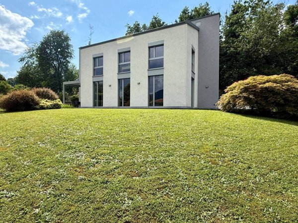 casa indipendente in vendita a Brivio