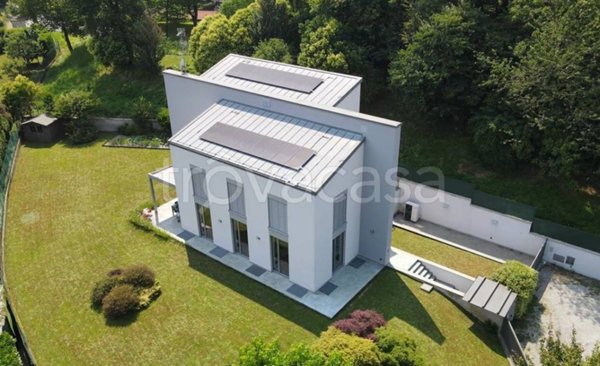 casa indipendente in vendita a Brivio