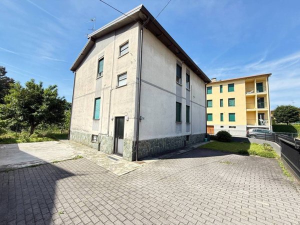 appartamento in vendita a Brivio