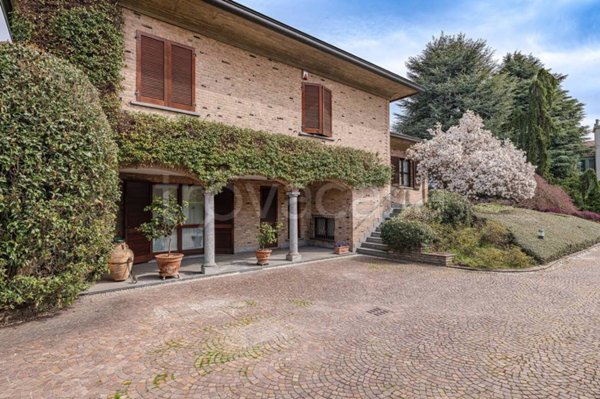 casa indipendente in vendita a Brivio
