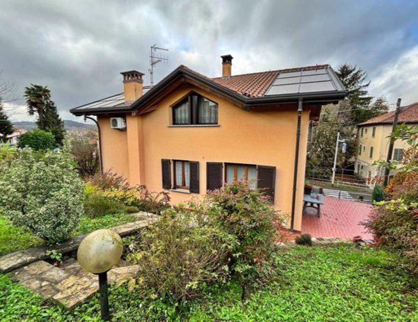 casa indipendente in vendita a Brivio