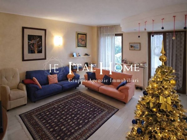 casa indipendente in vendita a Brivio