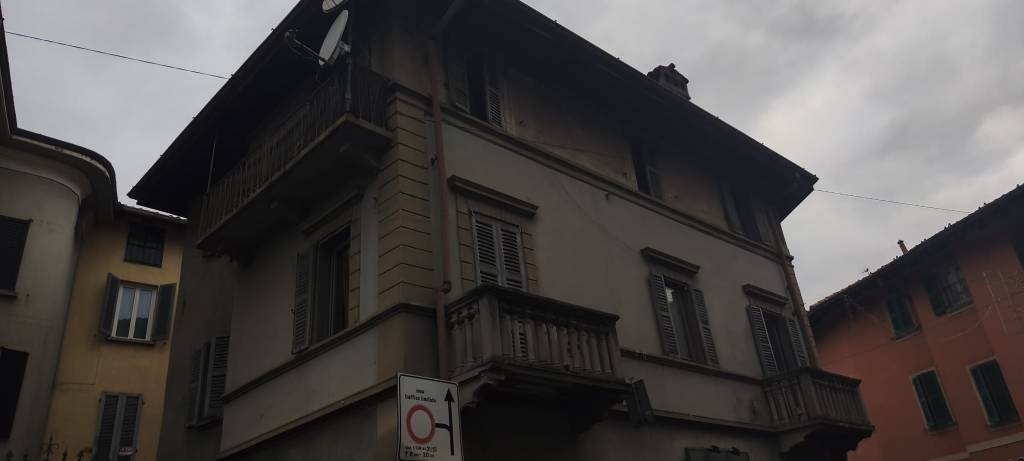 casa indipendente in vendita a Brivio