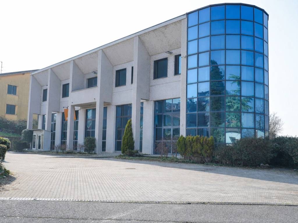 negozio in vendita a Brivio