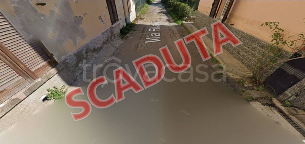 appartamento in vendita a Brivio in zona Foppaluera