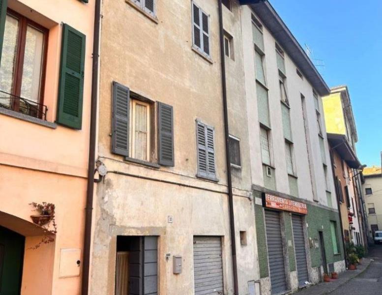casa indipendente in vendita a Brivio