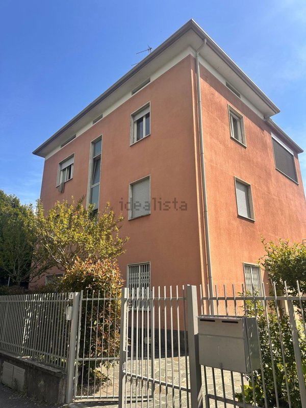appartamento in vendita a Brivio in zona Foppaluera
