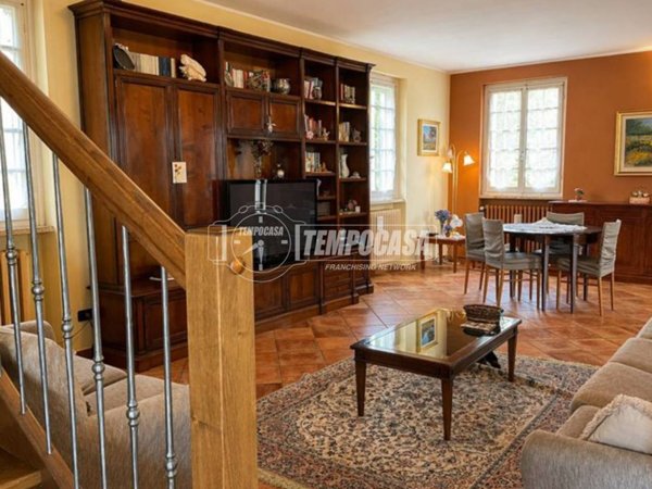 casa indipendente in vendita a Brivio in zona Foppaluera
