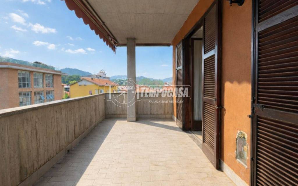 appartamento in vendita a Brivio in zona Foppaluera