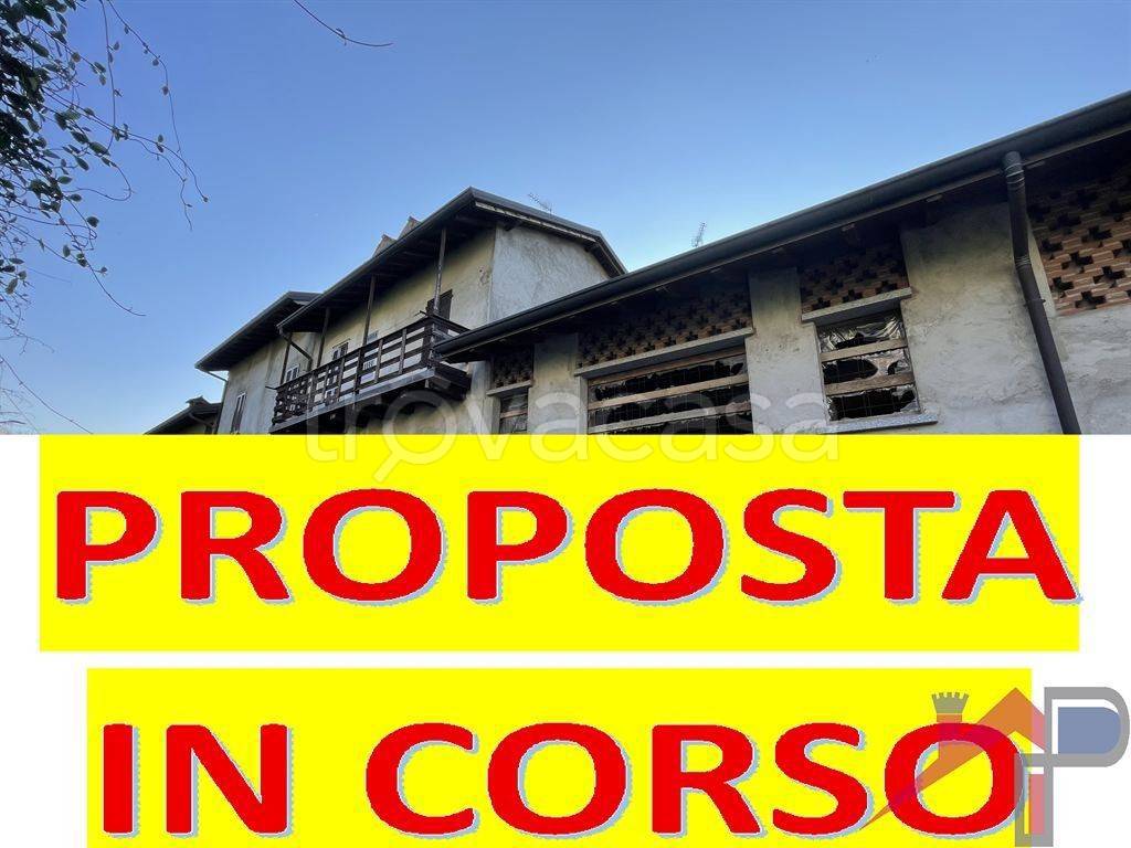 casa indipendente in vendita a Brivio