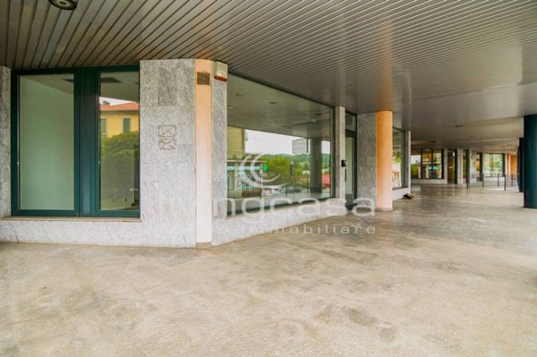 negozio in vendita a Bulciago