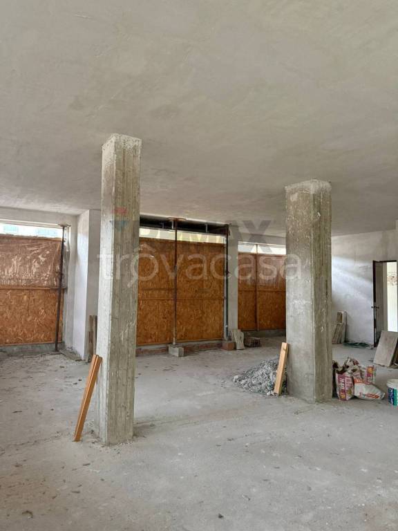 negozio in vendita a Bulciago