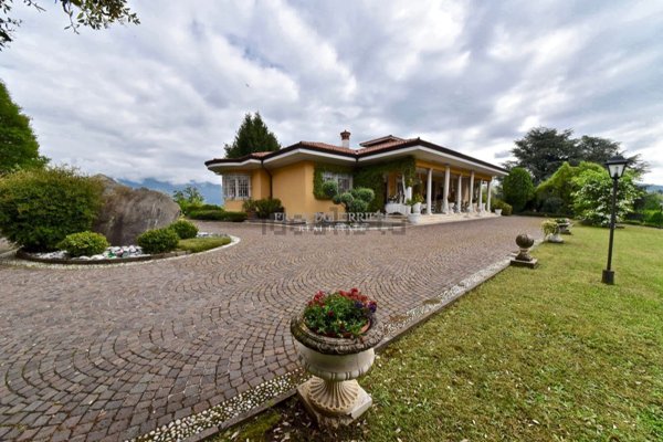 casa indipendente in vendita a Bulciago