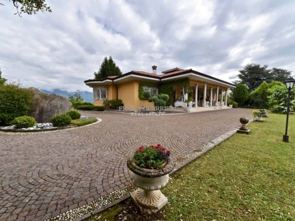 casa indipendente in vendita a Bulciago