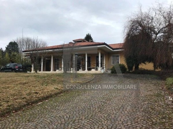 villa in vendita a Bulciago