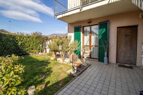 appartamento in vendita a Calco