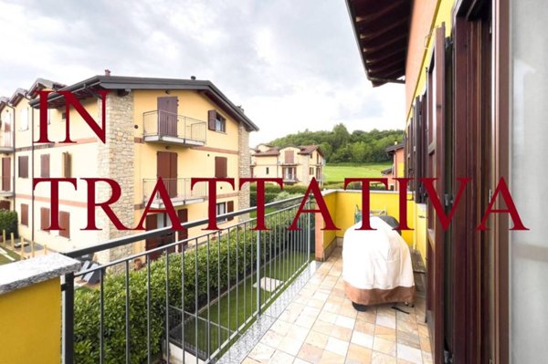appartamento in vendita a Calco