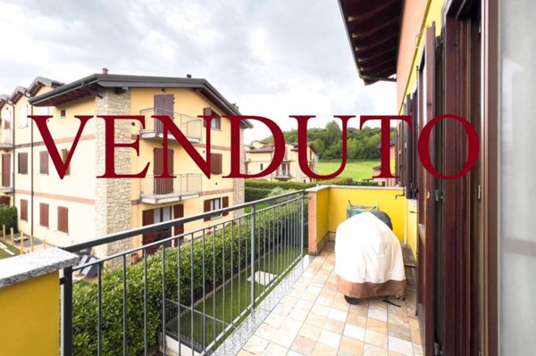 appartamento in vendita a Calco