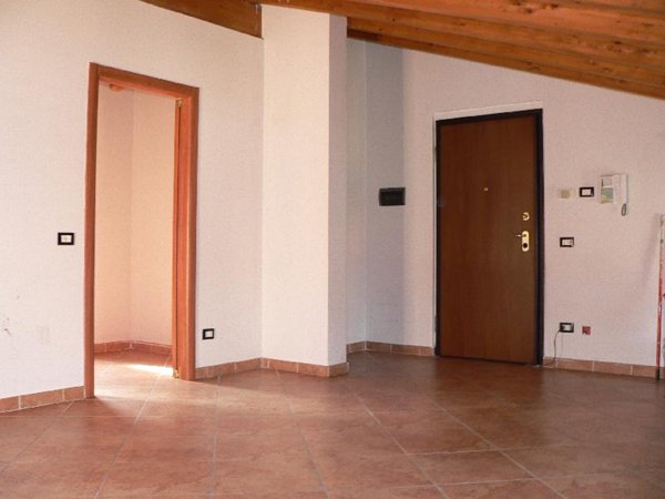 appartamento in vendita a Calco