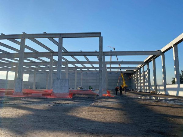 locale commerciale in vendita a Calco