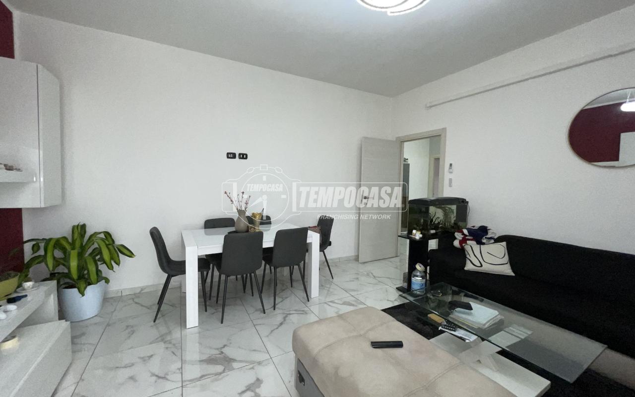 appartamento in vendita a Calco